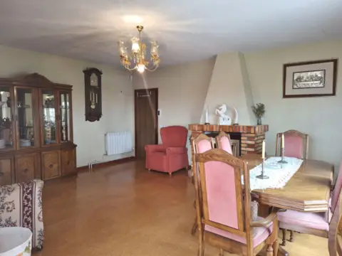 Chalet en calle de Paramera