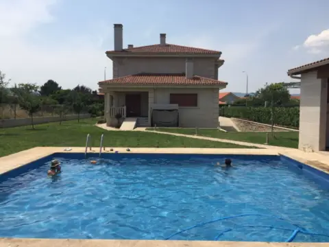 Casa en Cabreiroa