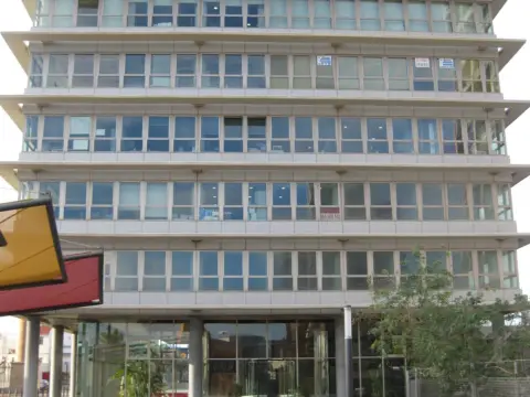 Local comercial en calle Central, 13