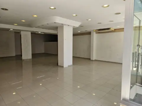 Local comercial en calle Fonte de Fefiñanes