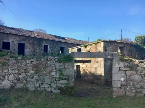 Casa rústica en calle Gandara