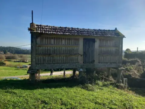 Casa rústica en calle Gandara