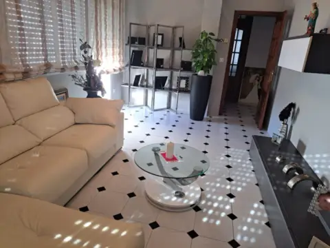 Chalet pareado en Carretera de Vilanova