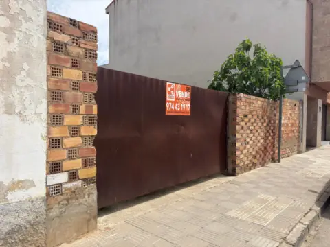 Terreno en calle de Mariano de Pano