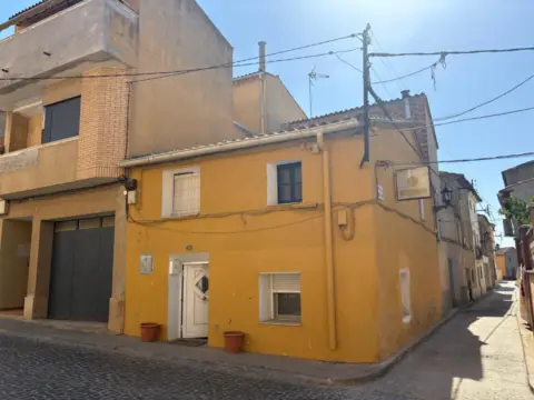 Casa en Avenida de los Pirineos