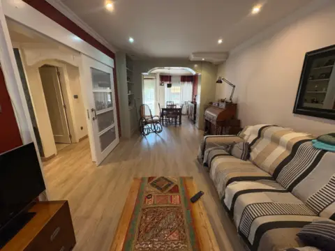 Chalet adosado en calle Aneto