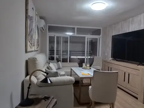 Piso en Huerta de la Reina-Arruzafilla-Parque Figueroa-Noreña