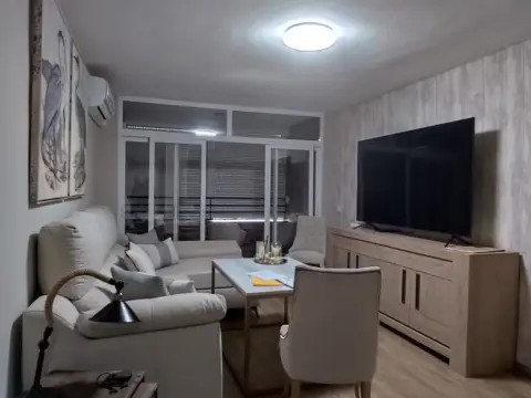 Piso en Huerta de la Reina-Arruzafilla-Parque Figueroa-Noreña