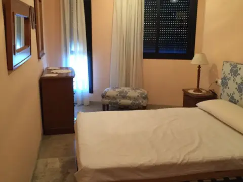 Piso en Huerta de la Reina-Arruzafilla-Parque Figueroa-Noreña