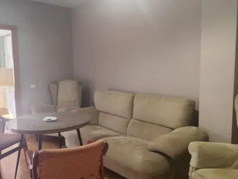 Piso en Huerta de la Reina-Arruzafilla-Parque Figueroa-Noreña