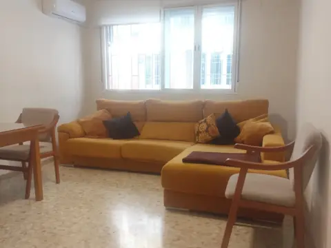 Piso en Huerta de la Reina-Arruzafilla-Parque Figueroa-Noreña