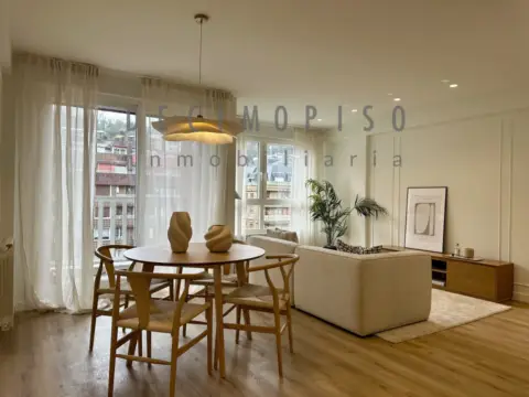 Piso en Karlos I.aren Hiribidea