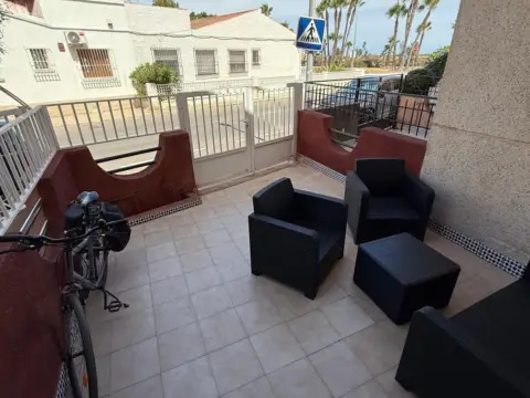 Casa adosada en calle del Río Sil, 1