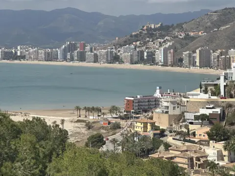 Chalet adosado en Carrer Serra de Mariola