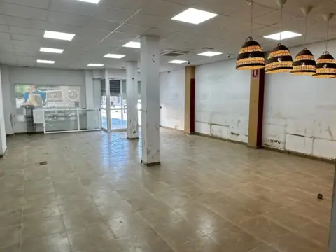 Local comercial en Carrer de Mestre Giner