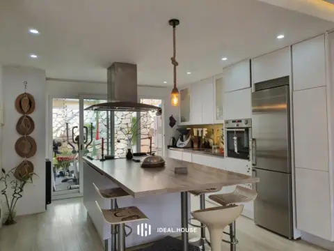 Chalet unifamiliar en Urbanización La Reserva