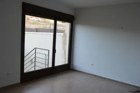 Chalet adosado en calle Alcotán