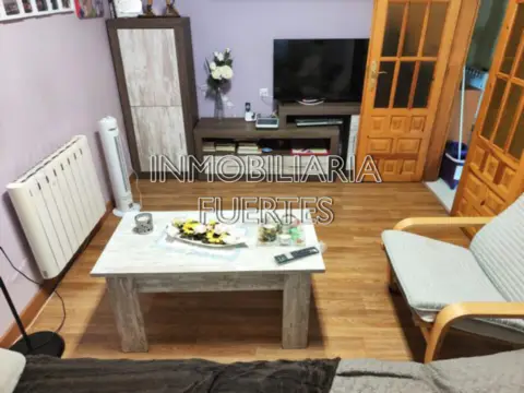 Casa unifamiliar en calle del Barrio