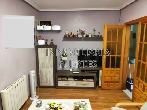 Casa unifamiliar en calle del Barrio