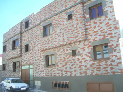 Edificio en calle Hortensia