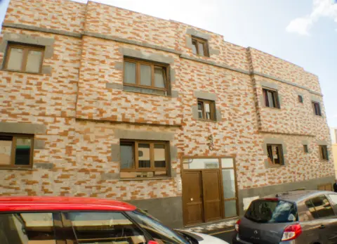 Edificio en calle Hortensia