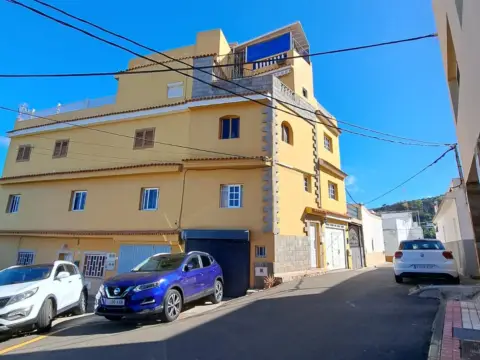 Duplex in calle Candida Rosales Codorniu , nº 30
