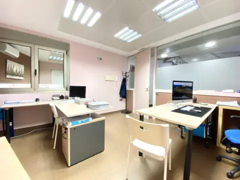 Oficina en calle de Lérida