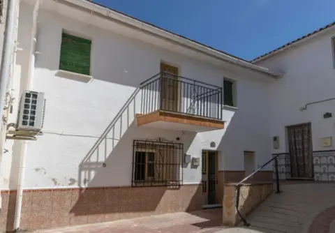 Casa pareada en calle de San Martín