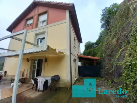 Casa pareada en Barrio Camino