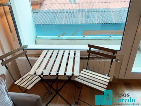 Piso en calle de Garelly de la Cámara, 12