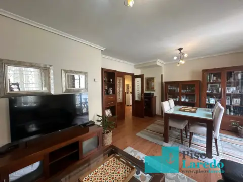 Dúplex en calle Emperador