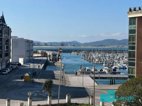 Piso en calle de Menéndez Pelayo, 17