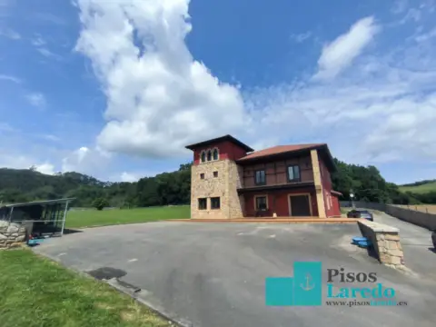 Chalet unifamiliar en Barrio del Lamadrid