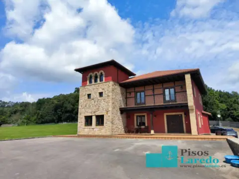 Chalet unifamiliar en Barrio del Lamadrid