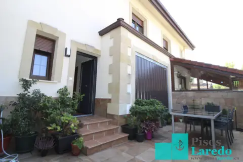 Casa en calle de la Mies, 17