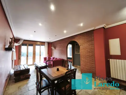 Piso en calle de Cándida Salcines