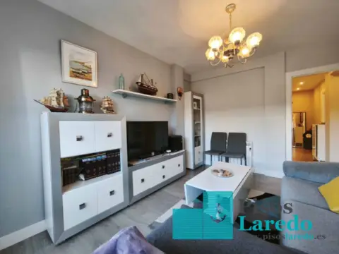 Piso en Avenida de la Libertad, 3