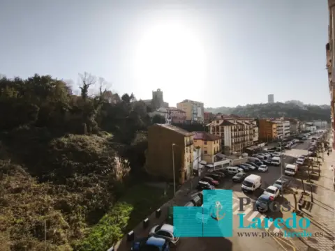 Piso en calle del Doctor Federico de la Lastra, 1