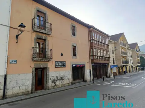 Edificio en Avenida de Federico Somarriba, 1