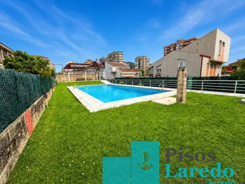 Chalet adosado en Avenida de la Libertad, 1