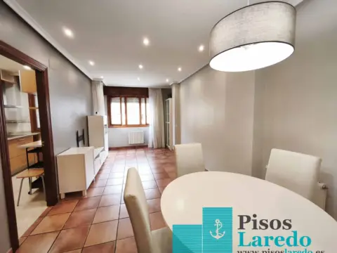Piso en Barrio Badames, 1