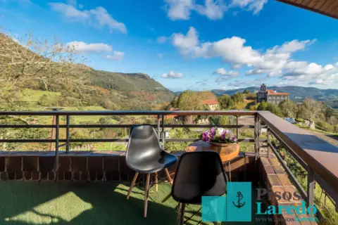 Apartamento en calle La Aparecida, nº 1
