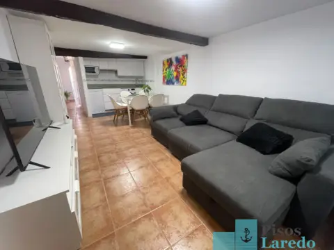 Piso en calle de Espíritu Santo, 10