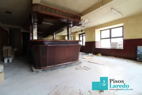 Casa en calle Badames, nº 1