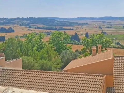 Chalet adosado en Plaça de la Vila, 20