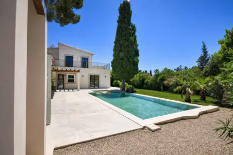 Casa unifamiliar en Avinguda del Pinar, 24