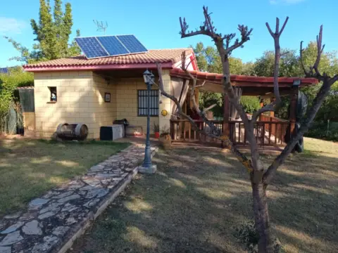 Casa rústica en Entrena