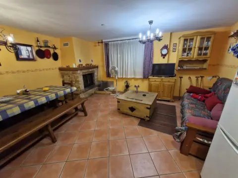 Local comercial en calle del Portillo