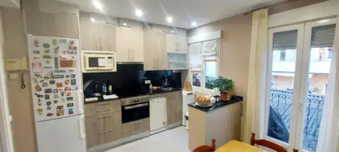 Piso en calle de María Teresa Gil de Gárate