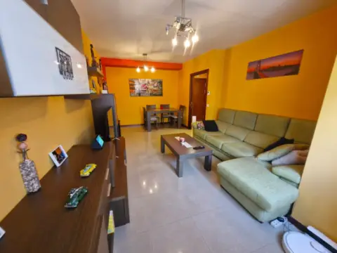 Piso en Portillejo-Valdegastea